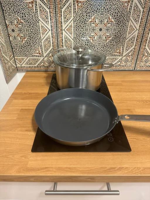 Appartement Fuer 4 Beim Westbahnhof Wenen